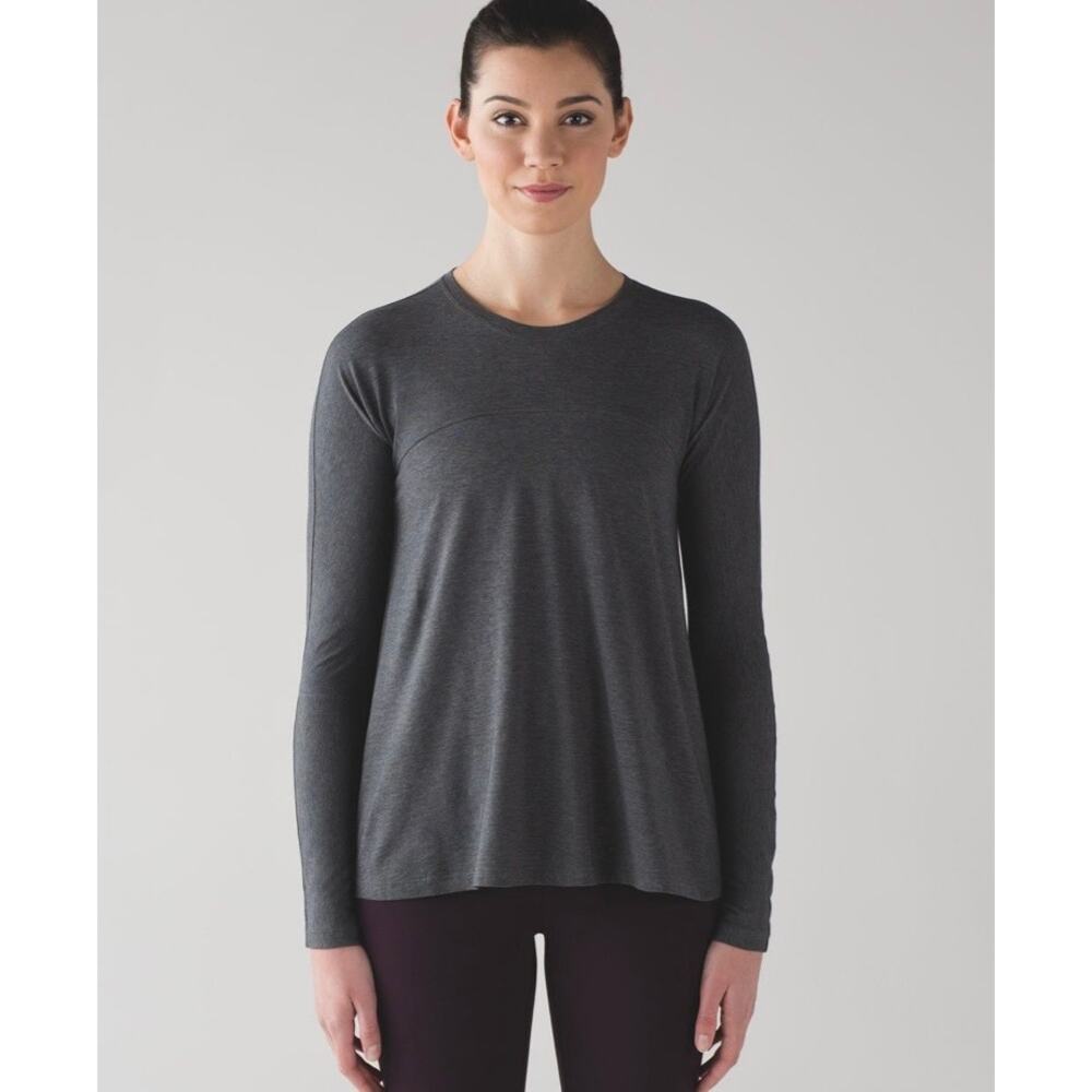 Lululemon Acadia Long Sleeve
Heathered Pitch Grey Sz S